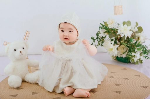 固安宝宝在妈妈肚子里